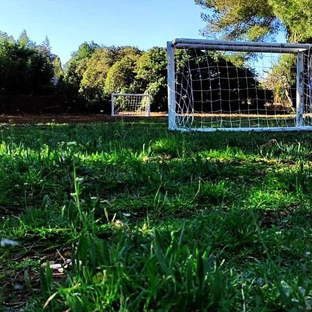 Offrez-Vous Un Sejour Dans Notre Gite A Entressen Une Grande Piscine Pour Se Rafraichir ,Un Espace De Jeux Pour Enfants Pour Des Heures De Divertissement Un Terrain De Petanque Pour Des Parties Endiablees Εξωτερικό φωτογραφία