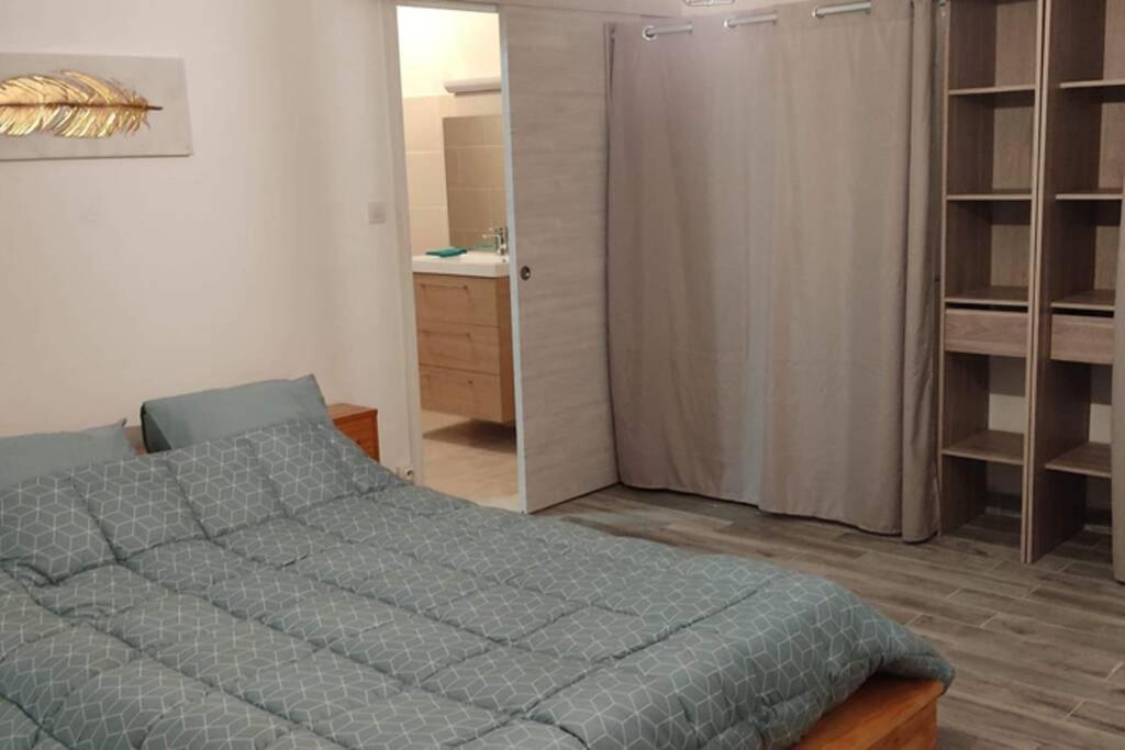 Offrez-Vous Un Sejour Dans Notre Gite A Entressen Une Grande Piscine Pour Se Rafraichir ,Un Espace De Jeux Pour Enfants Pour Des Heures De Divertissement Un Terrain De Petanque Pour Des Parties Endiablees Εξωτερικό φωτογραφία